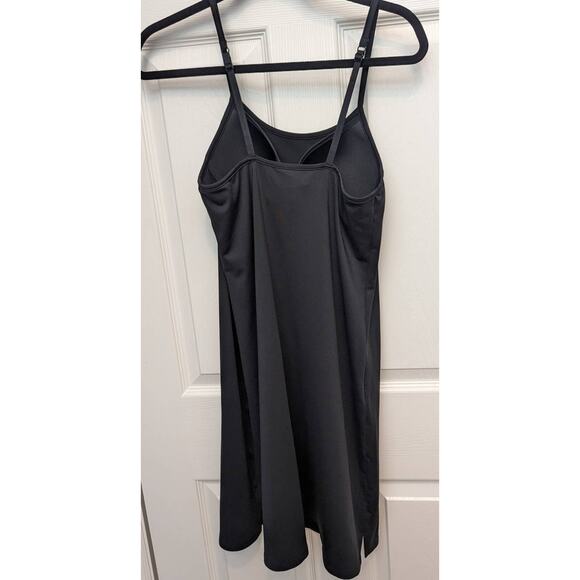 Athleta Dress Tank Built In Bra Tenniscore Golf Pickleball Challengers Zendaya - Picture 2 of 8